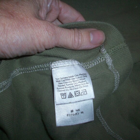 Eddie Bauer Classic Ribbed Knit Women’s Tank Top Size M Olive Green Scoop Neck - Picture 9 of 11